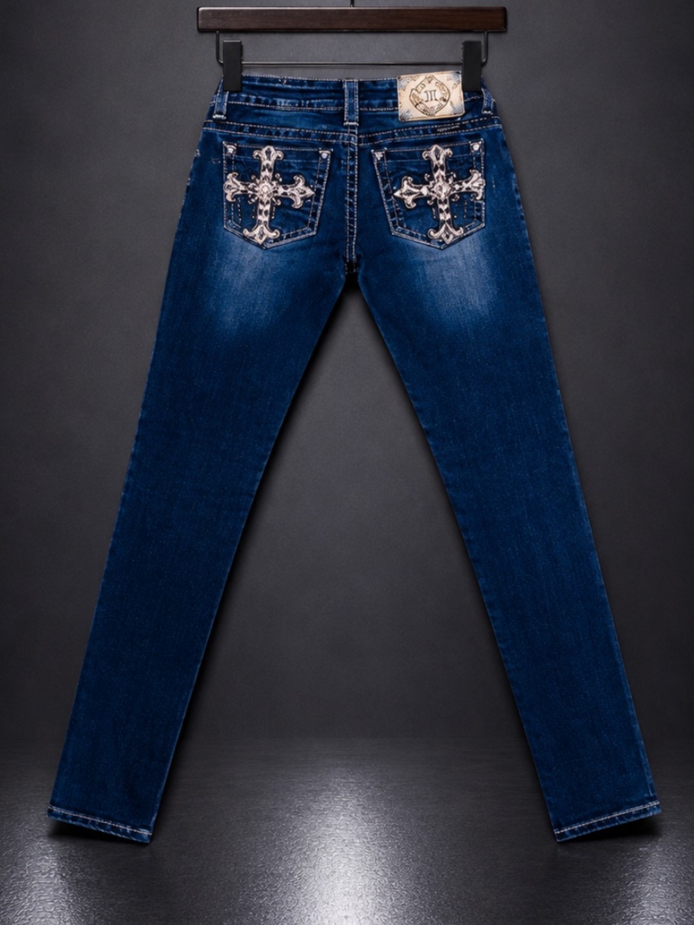 Miss Me Skinny Stretch Denim Jeans 24x31 Low Rise Embroidered Cross Pockets EUC